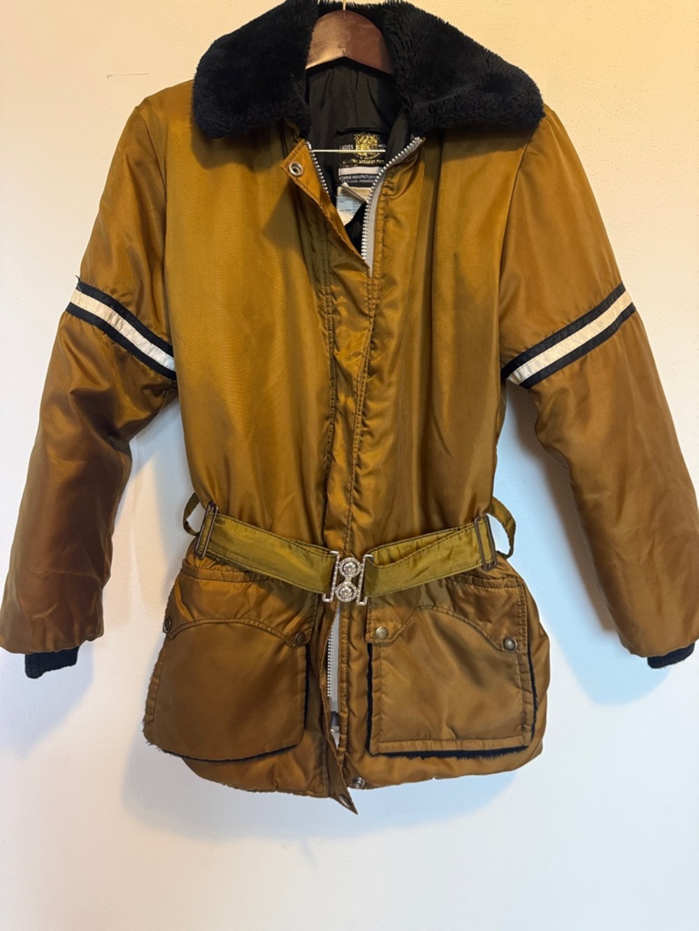 Vintage genuine stearns  90’s jacket Women’s Brown Belted Winter Jacket